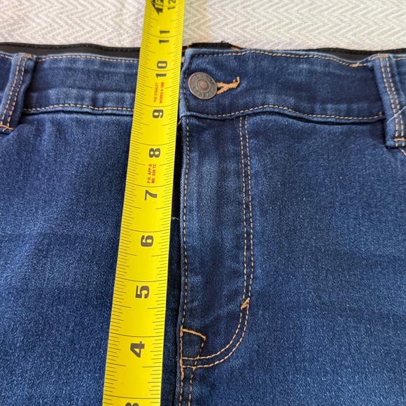 Curve Appeal Jeans Women 16/33 Skinny Comfort Waist Stretch Casual Everyday Wear - Picture 10 of 13